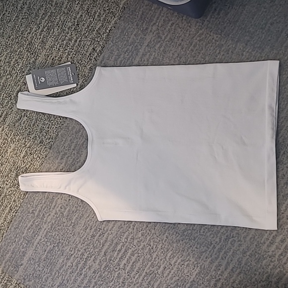 Athleta Renew Tank - Picture 2 of 4